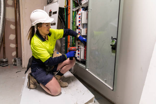 Best Emergency Electrical Repair  in Bradenton, FL